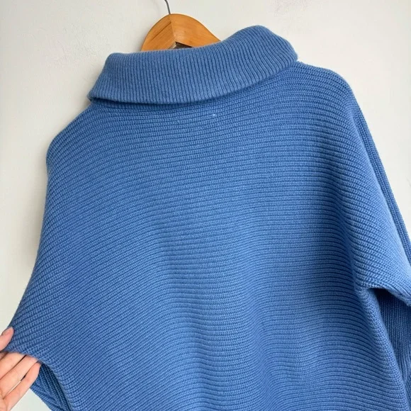 Vtg The Sheepery 100% Virgin Wool Sz 44 Blue Ribbed Knit Button Placket Collar